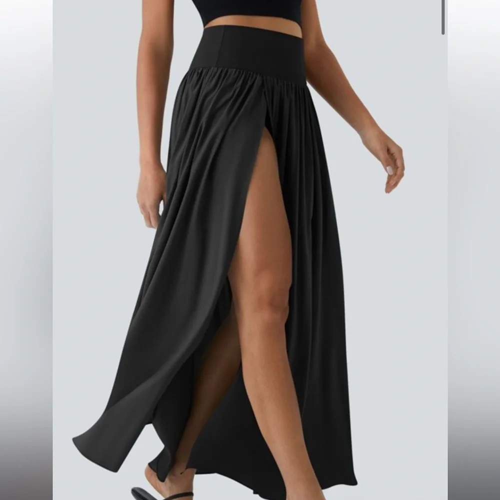 NWT Halara breezful Elegant Black Women's Skirt - Picture 1 of 4
